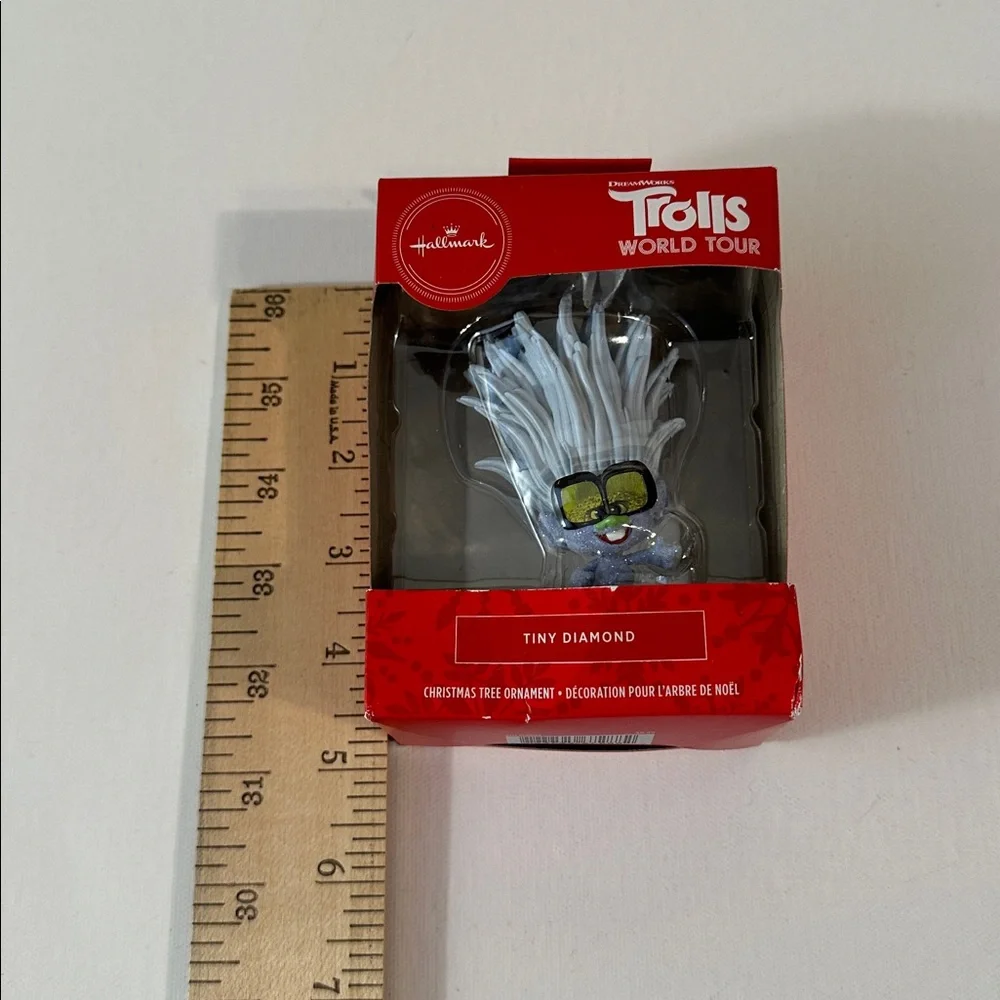 NEW 2020 TROLLS WORLD TOUR HALLMARK CHRISTMAS TREE ORNAMENT